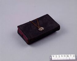 棧留革鏡入 旭文手鏡 / Santome Leather Mirror Case, Hand Mirror with Rising Sun Design image