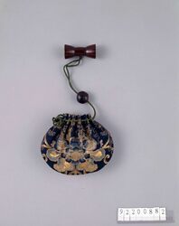 金襴花文巾着 / Drawstring Pouch Made with Gold Brocade with Floral Design image