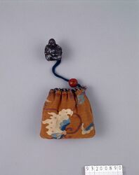 花蕾文つづれ織巾着 / Drawstring Pouch Made with Tsuzureori Hand-Woven Fabric with Buds Floral Design image