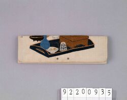 つづれ織刺繍そば屋図小物入 image