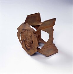 M17 500ポンド集束焼夷弾の尾翼 / Rear Wing of M17 500-Pound Incendiary Cluster Bomb image