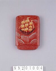 朱塗帆船文革紙巻たばこ入 / Vermillion-lacquered Leather Cigarette Case with Sailboat Design image