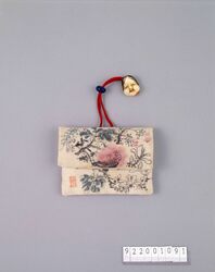 垂桜と梅文友禅染財布 / Yuzen-dyed Wallet with Weeping Cherry Blossoms and Plum Blossoms Design image