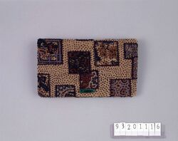 相良縫色紙貼交ぜ紙入 / Shikishi Harimaze Purse with Sagara Embroidery image