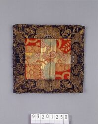 金襴寄裂念珠入 / Gold Brocade Patchwork Rosary Case image