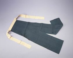 藍媚茶麻地 袴 / Hakama (Pleated Trousers) of Dark Blue Hemp image