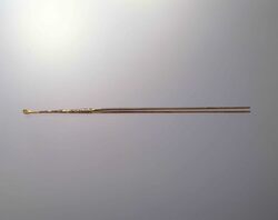 真鍮鸚鵡彫耳掻簪 image