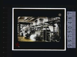 工場の機械(幻燈原板) image